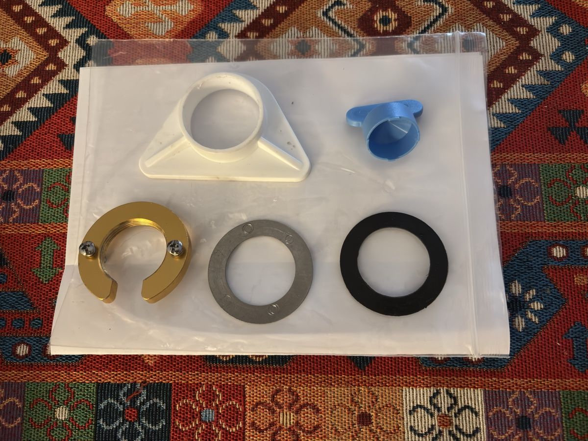 Elettrodomestici da cucina: Dayone Kitchen Sink Mixer Tap – Nuovo (secondo la descrizione) da Bironico venduto da Koalaboss 8