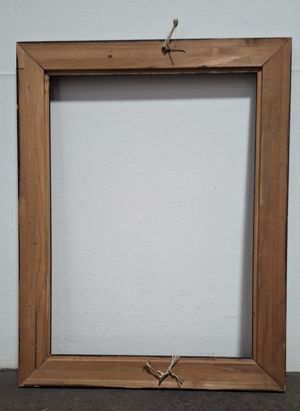 Cornici: antiker Bilder Rahmen aus Holz – Difettoso da Emmenbrücke venduto da abu_9mj8 7