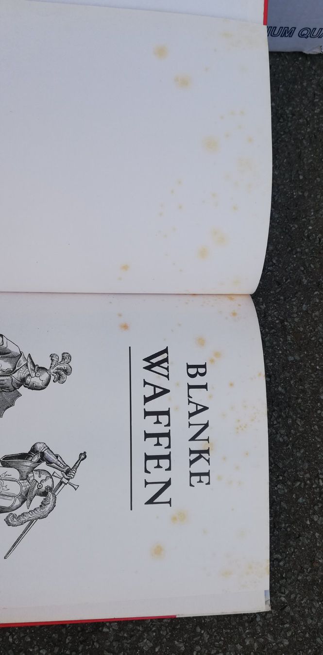 Bücher: Blanke Waffen – Gebraucht aus Thun von Matthias72 5