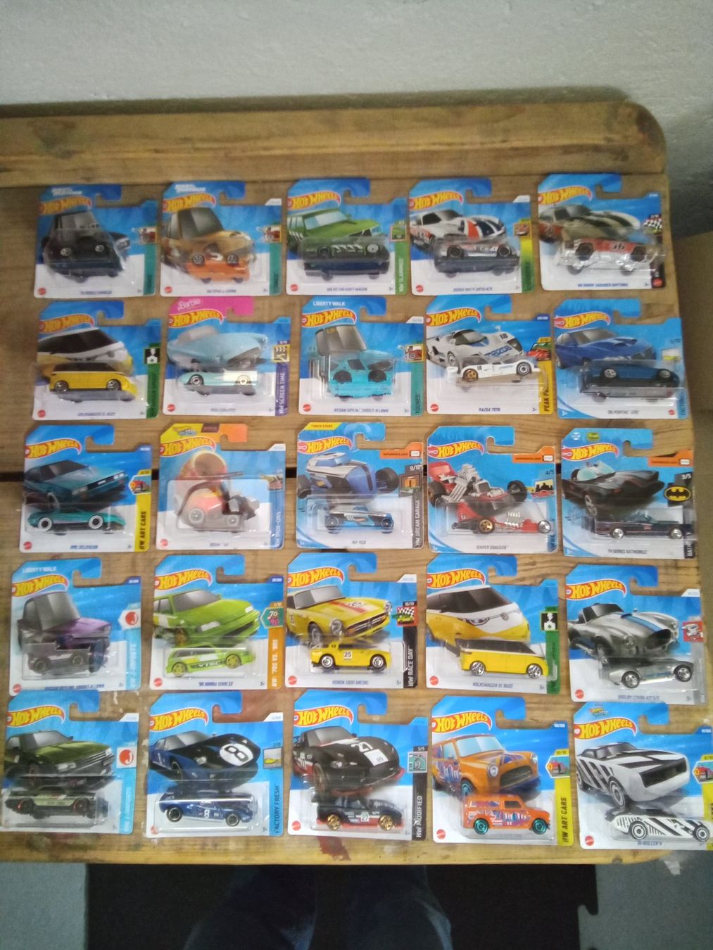 Hot Wheels Modellini d'auto: Hot Wheels Sammlung, 25Stück, Neu  POSTVERSAND MÖGLICH – Nuovo e nell'imballaggio originale da Klingnau venduto da Wild71