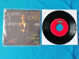 Tom Jones – Daughter Of Darkness