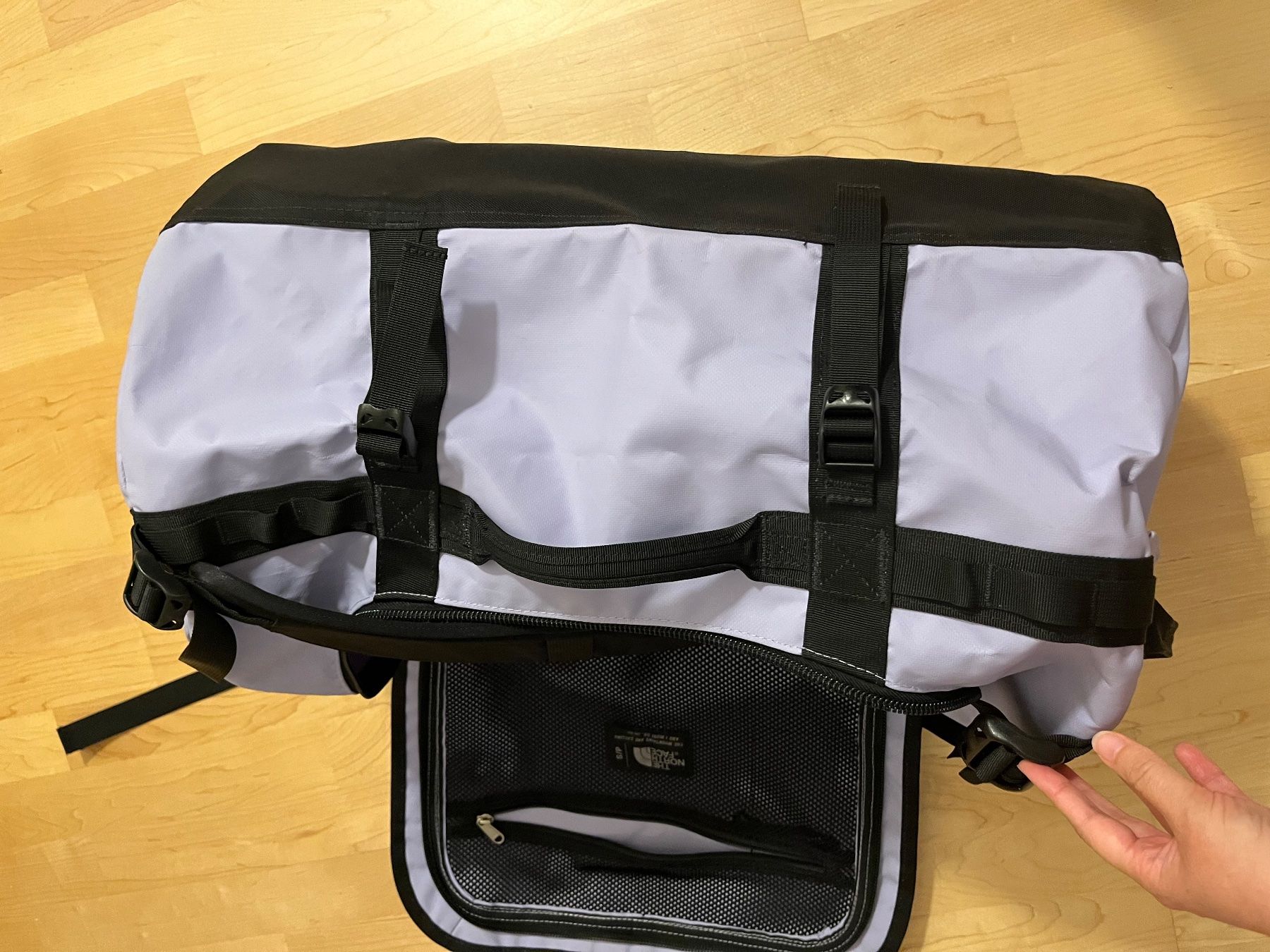 North Face Borse: North Face Base Camp Duffel (S) – Usato da Winterthur venduto da cam_w67x 4