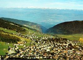 STE-CROIX Le Lac de Neuchâtel et les Alpes