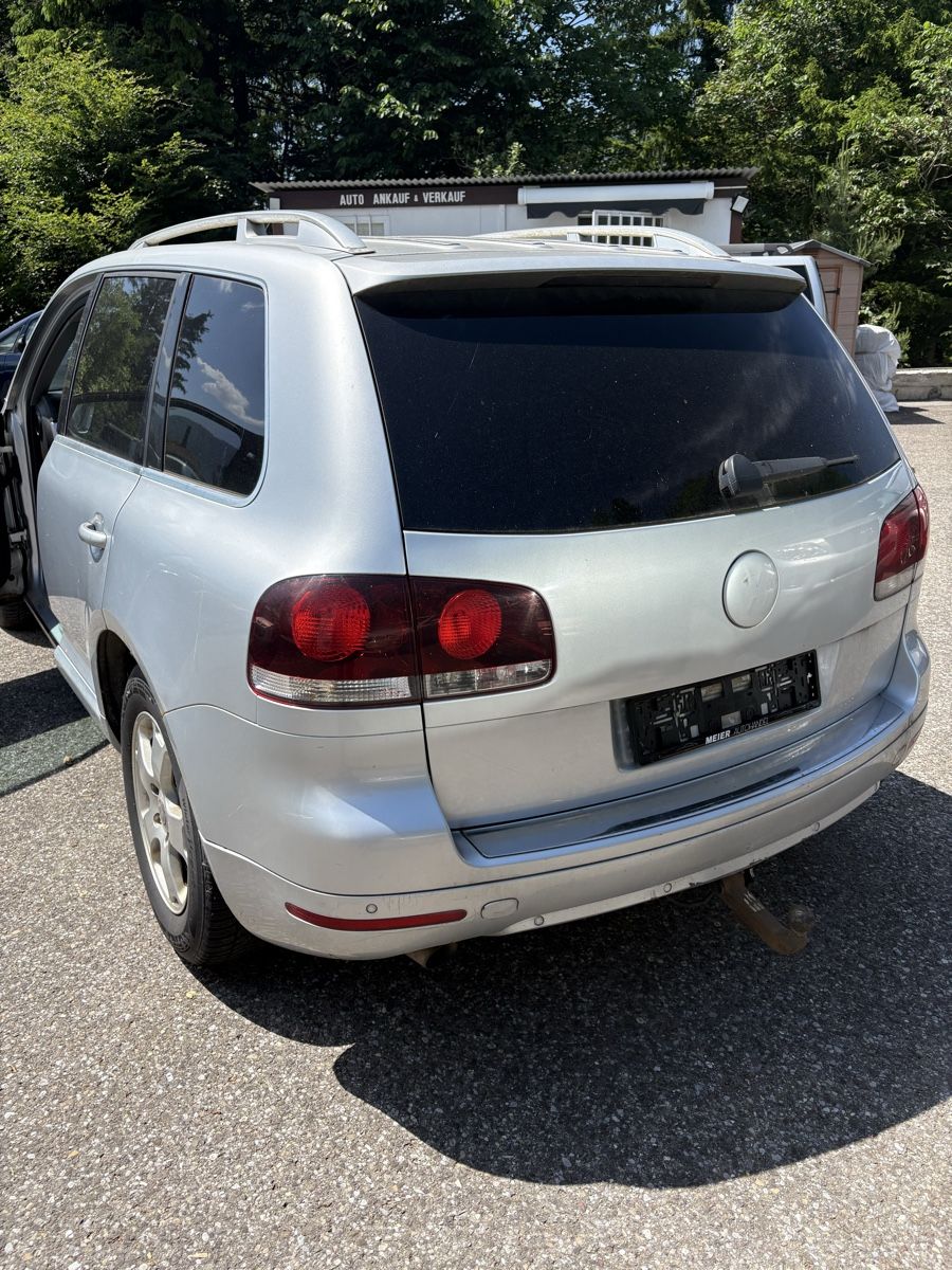 VW Automobili: Vw Touareg 3 l Diesel – Usato da Menzingen venduto da Edelmuni7 2