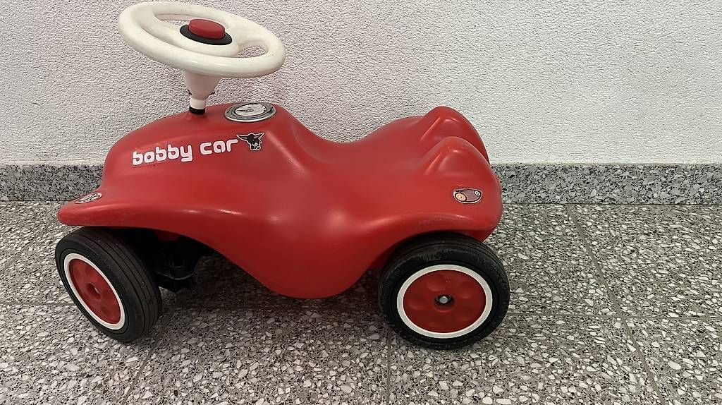 Fahrzeuge für Kinder: Boby-Car rot für Kinder – Gebraucht aus Otelfingen von Leaping