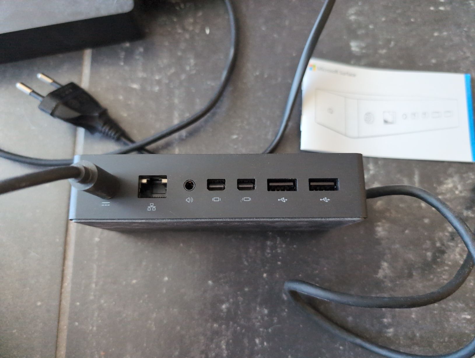 Microsoft Docking station: Microsoft Surface Dock 1 & Netzteil (voll funktionsfähig) – Usato da Aarau Rohr venduto da Ajax13 1
