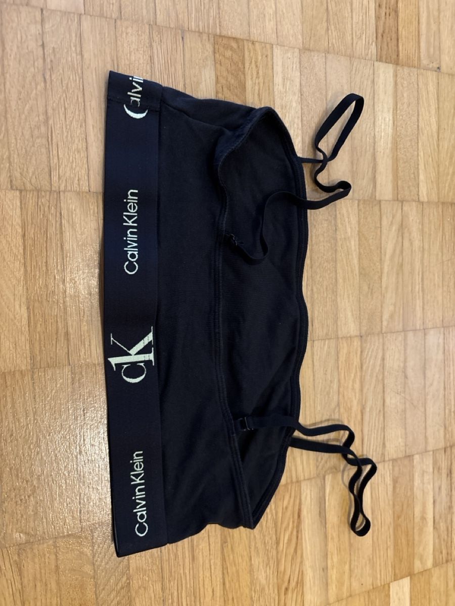 Calvin Klein Autres dessous: Calvin Klein Bustier – D'occasion à Sisseln AG par Gommibaerli87 1