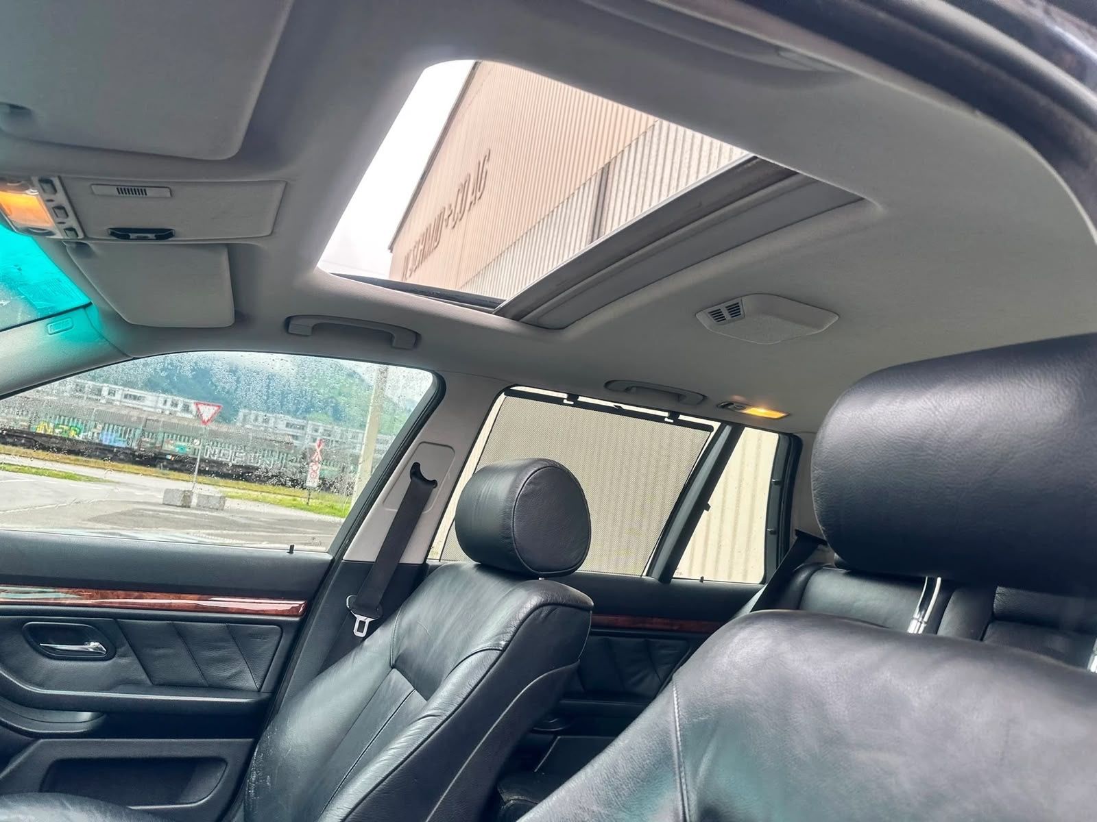 BMW Automobili: BMW 540i TOURING – Usato da Eschen venduto da kingkong010 7