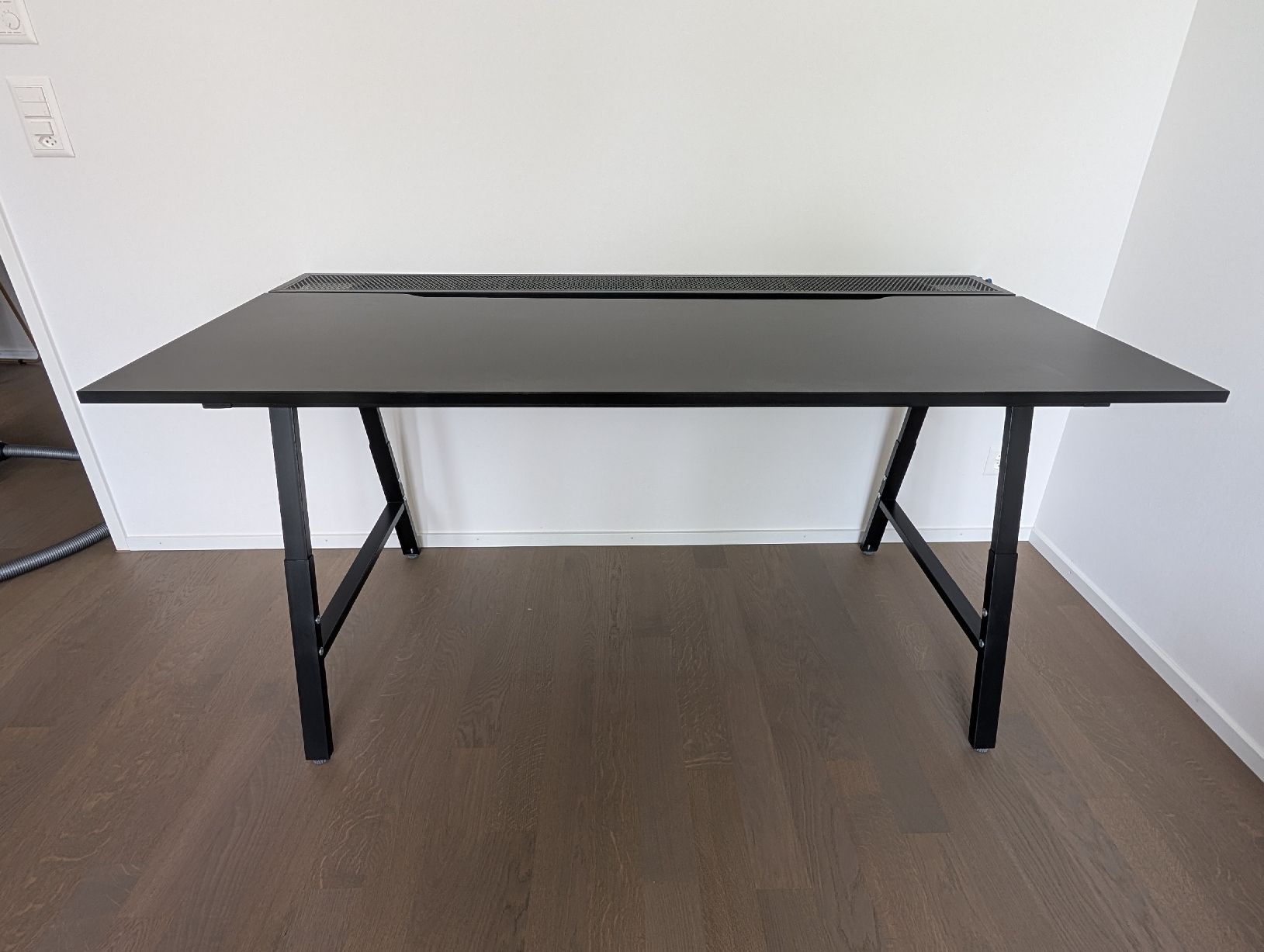 Ikea Scrivanie: Schreibtisch Ikea UTESPELARE – Nuovo (secondo la descrizione) da Adliswil venduto da ped_h72g