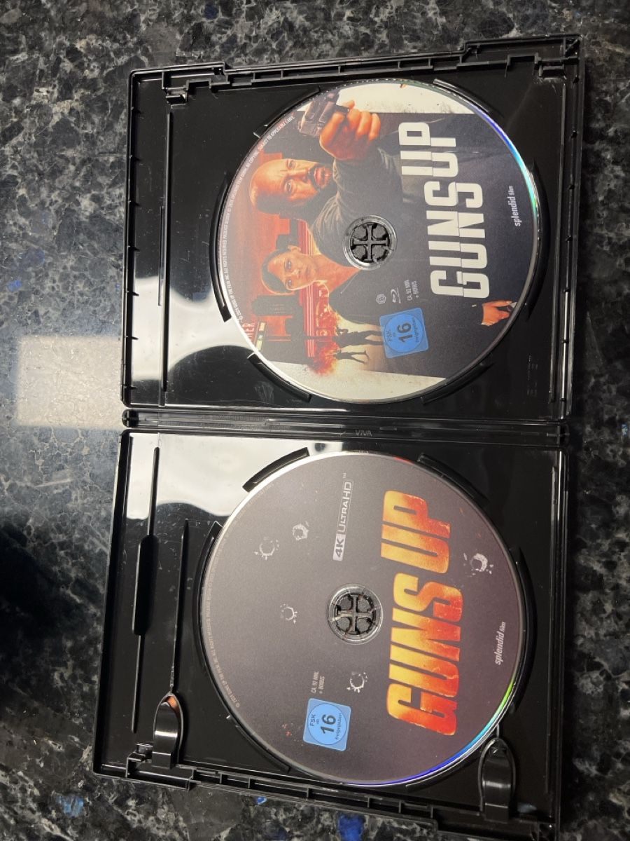 Tutti i DVDs: Guns Up  Limitierte Edition  4K Ultra HD vergriffene Version – Nuovo (secondo la descrizione) da Buckten venduto da Dominoluna 2