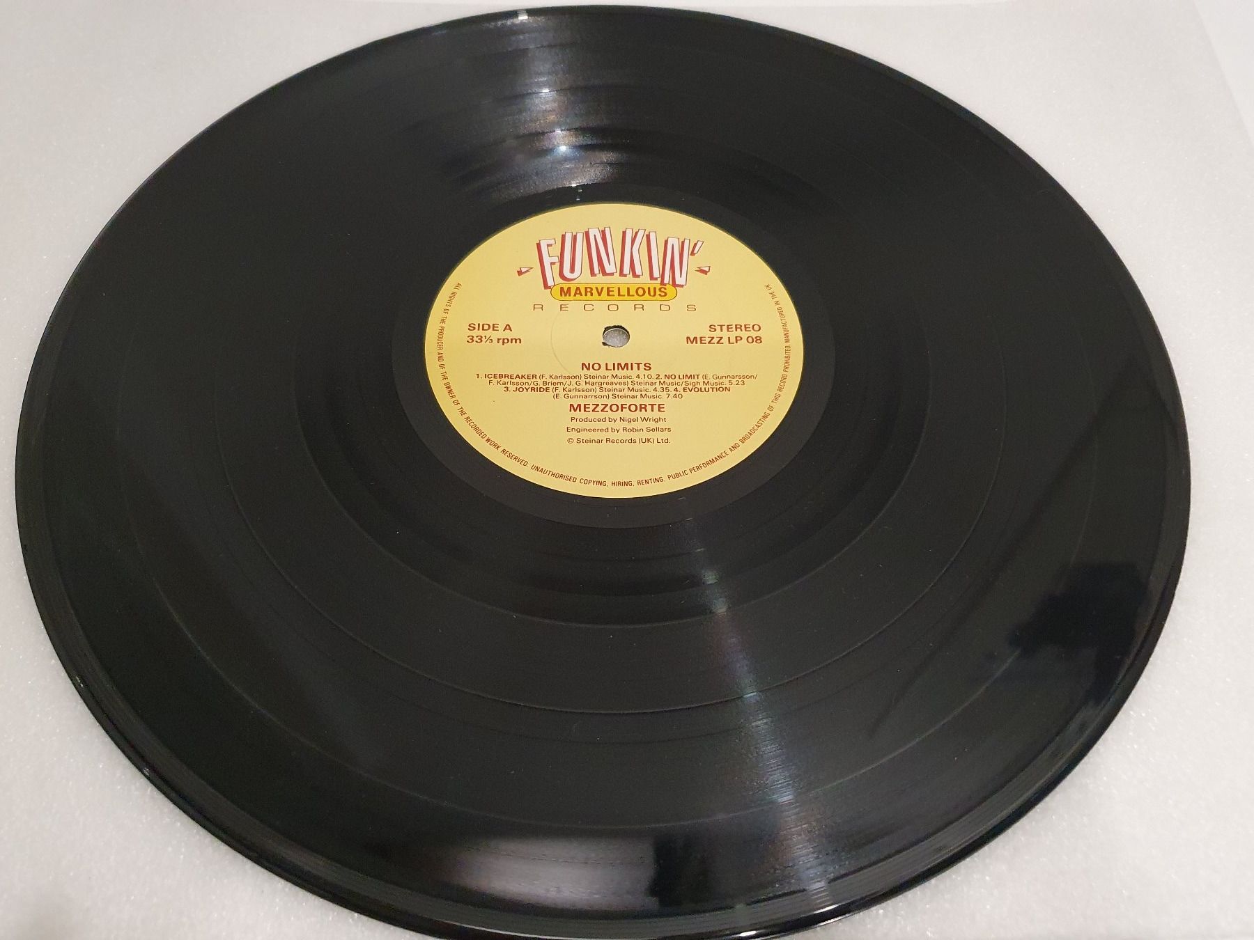 Dischi in vinile: Mezzoforte ‎– No Limits – Usato da Uster venduto da Vinyl-Leidenschaft 4