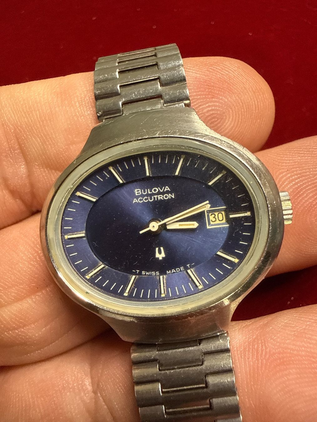 Bulova Montres: Bulova Accutron 32 mm – D'occasion à Pfeffingen par Allhandelklgwatches