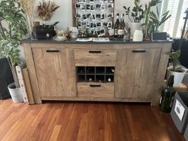Sideboard Holzoptik mit Weinregal und Schubladen gebraucht
