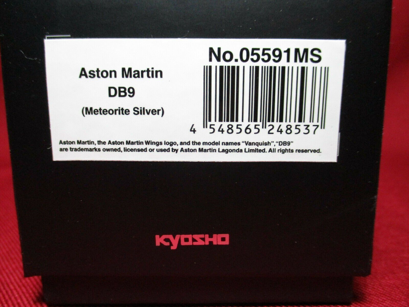 Aston Martin Modellini d'auto: Aston Martin DB9 Phase III 2012-2015 Meteorite Silver met. – Nuovo e nell'imballaggio originale da Gerlafingen venduto da espero88 9