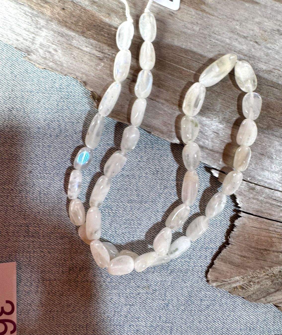 Catenine: exclusiver Mondstein wunderschön,   Strang       mit "Feuer" – Nuovo e nell'imballaggio originale da Leuggern venduto da gemshow 6