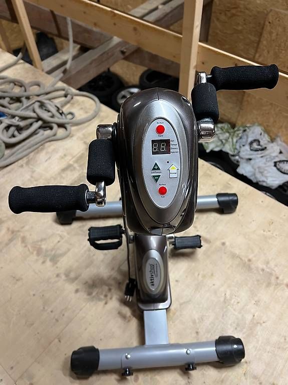 Hometrainer: Bein- und Armtrainer – Usato da Maschwanden venduto da nur_7pkj 2