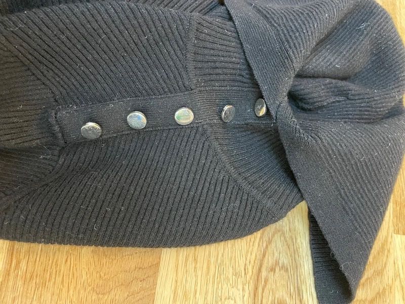 Massimo Dutti Vestiti: Massimo Dutti winter dress in size Small – Usato da Yverdon-les-Bains venduto da pen_bbz8 8