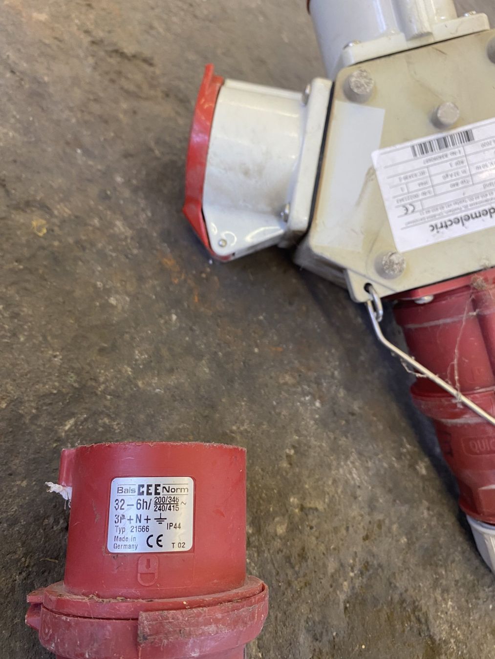 Stromzufuhr: 3fach Starkstromverteiler – Gebraucht aus Reinach BL von Quark04 3