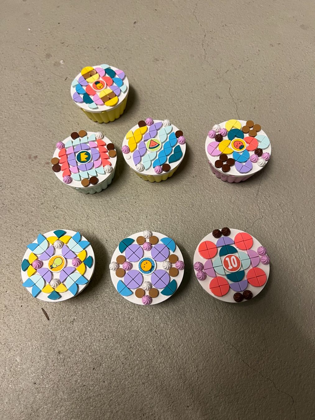 Lego Giocattoli: LEGO Dots Cupcake Partyset + div. Dots Sachen – Usato da Rümlang venduto da MelanieHelsi 2