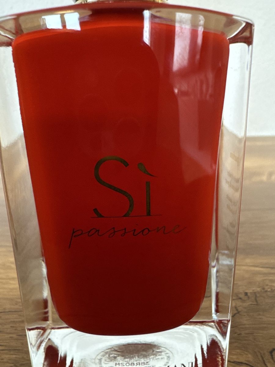 Armani Profumi & Eau de Toilette: Giorgio Armani Si Passione Eau de Parfum 100ml  – Usato da Brügg BE venduto da Goob 2