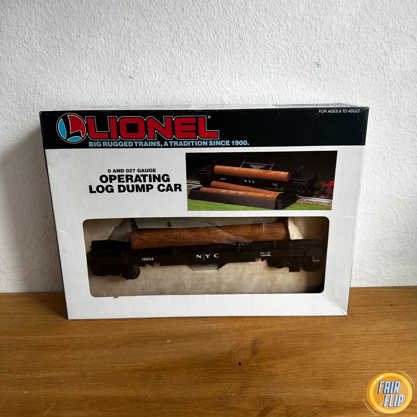 Lionel Modellini di ferrovie: Lionel 6-16604 N.Y.C Operating Log Dump Car – Nuovo e nell'imballaggio originale da Luzern venduto da fairflip