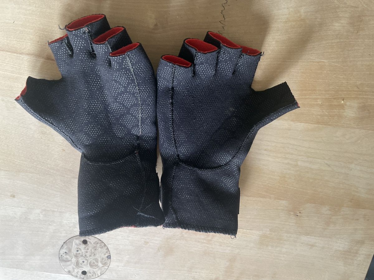 Guanti & manicotti: Biker Handschuhe  – Usato da Muttenz venduto da Fertal