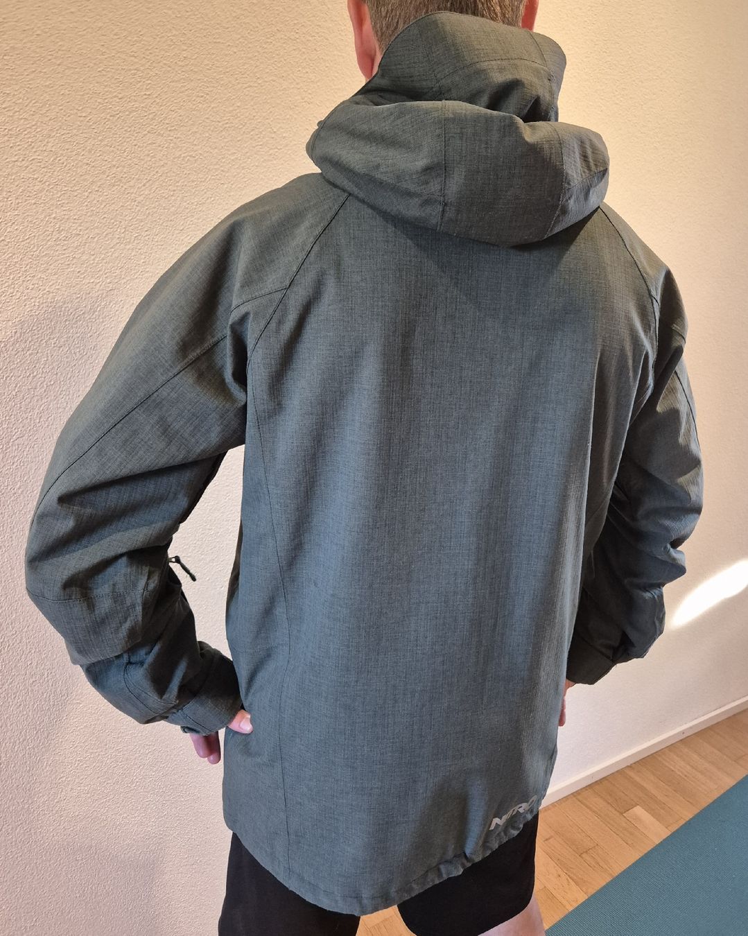 Snowboard Nitro Jacken: Nitro L1 Snowboardjacke – Gebraucht aus Wagen von hei_nb2v 1