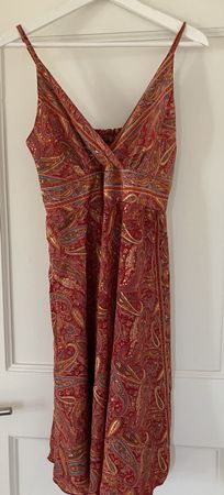 Tolles Seiden Sommerkleid