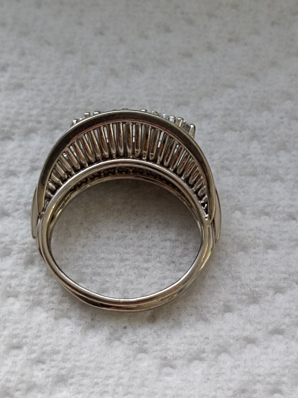 Ringe: weiss Gold 18k Ring mit 5 Diamanten. – Neu (gemäss Beschreibung) aus Zürich von Menyar1982 2
