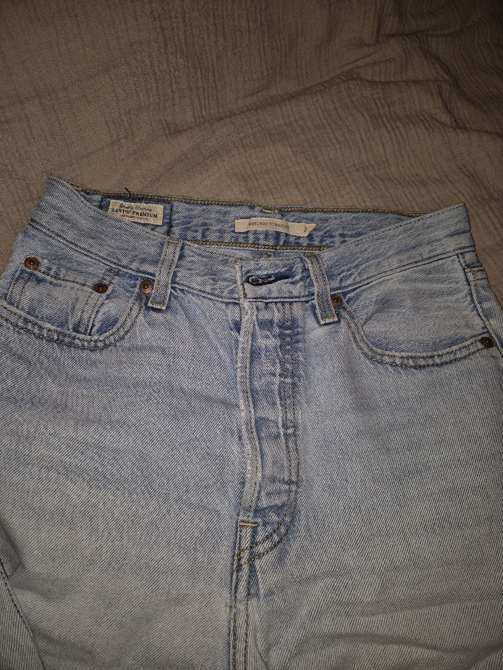 Levi's Jeans: Jeans Levis taille 34 – D'occasion à Puplinge par melodiieee 2