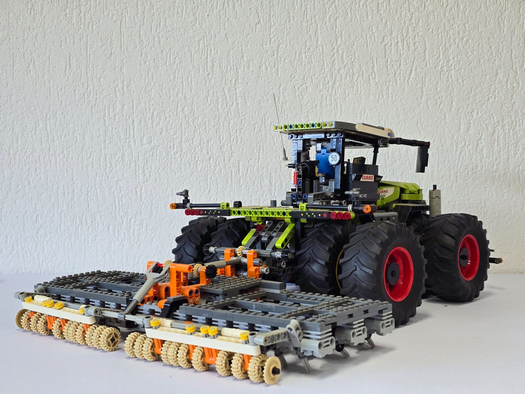Lego Baukästen: Lego Technics, Claas Trac VC, 5000 Xerion, Staubig – Gebraucht aus Kloten von Nicola2 4