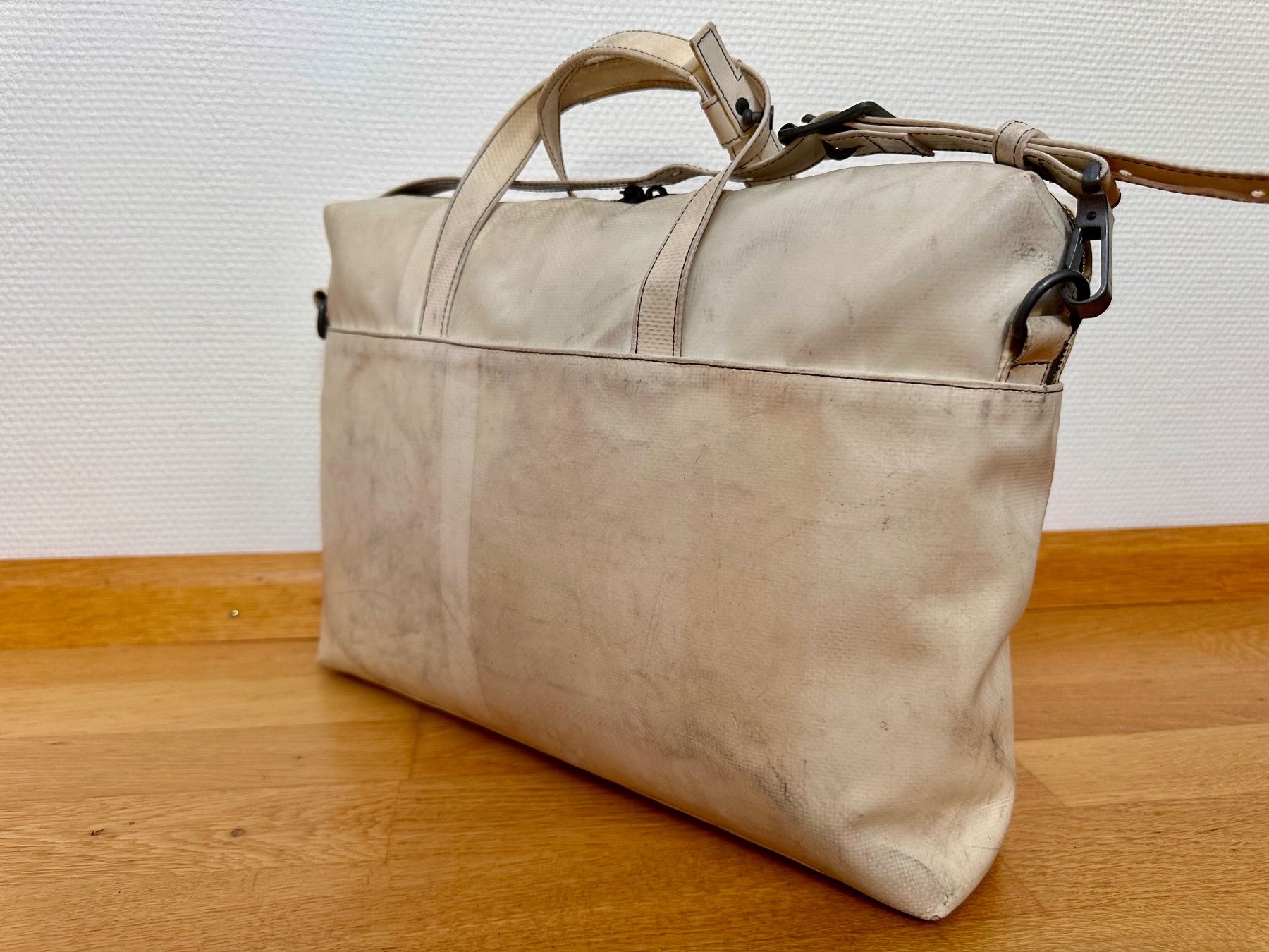 Freitag Borse: FREITAG REFERENCE HOFFMANN F523 Laptoptasche Business Tasche – Usato da Binningen venduto da Rewind1 3