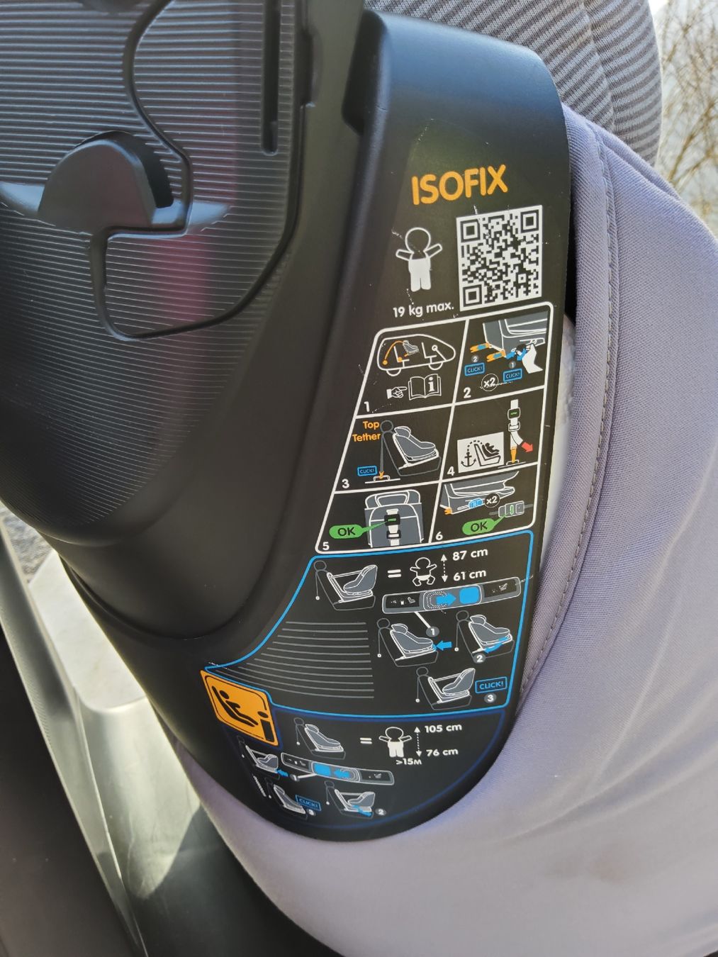 Maxi-Cosi Seggiolini per auto: Maxi Cosi AxissFix Kindersitz, Grau, i-Size – Usato da Wattwil venduto da Leonardo1 4