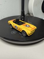 Hot Wheels Triumph TR6 Gialla con dettagli arancioni