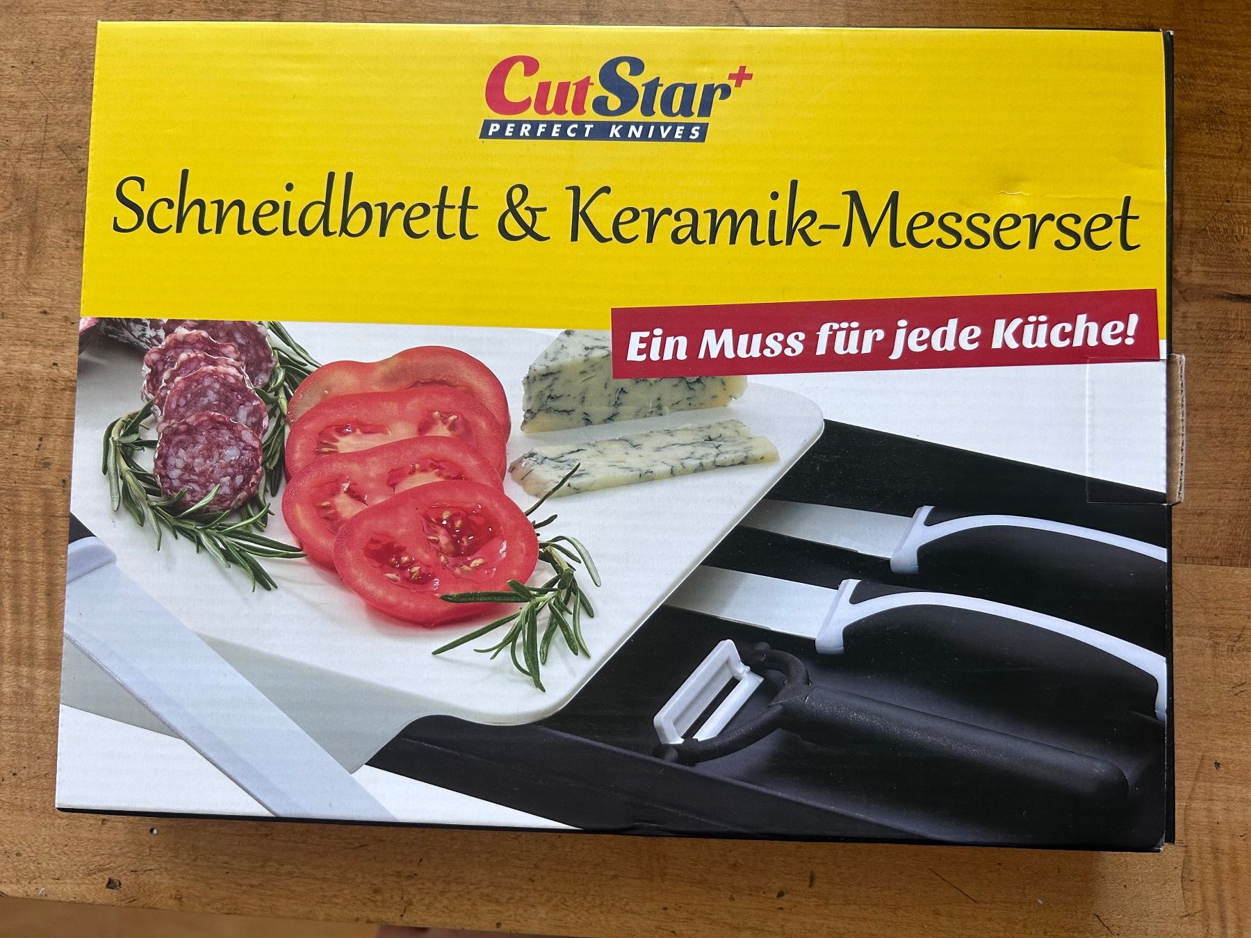 Coltelli: Schneidebrett und Keramit-Messerset – Nuovo (secondo la descrizione) da Rickenbach Sulz venduto da sinbin