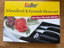 Schneidebrett und Keramit-Messerset