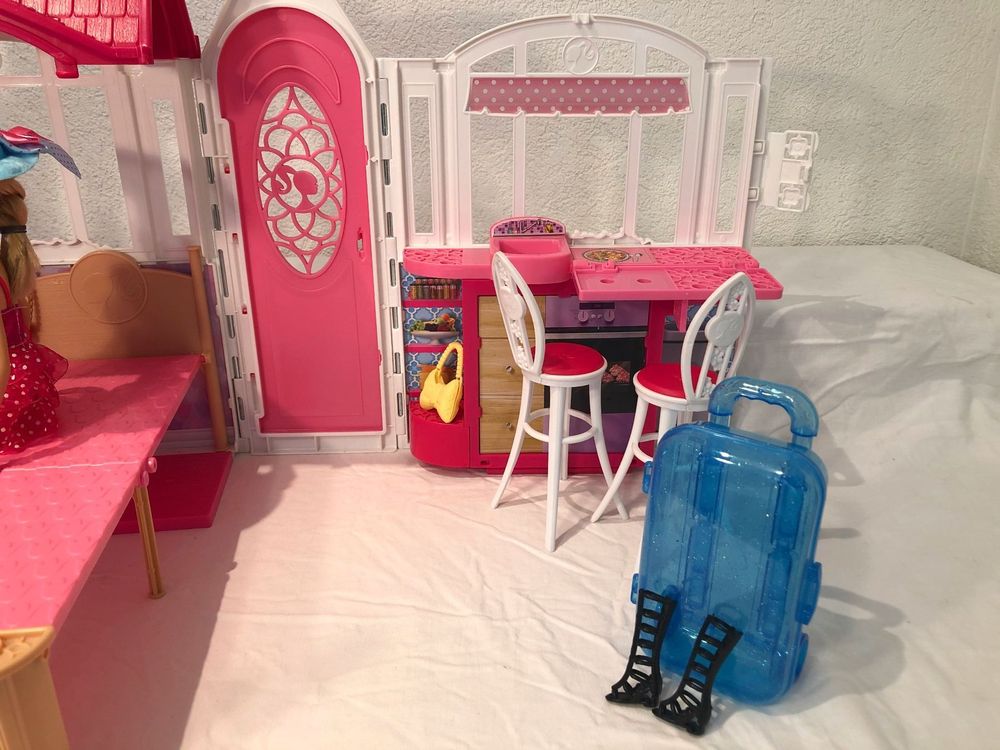 Barbie mit Möbeln auf | Kaufen Ferienhaus - Ricardo