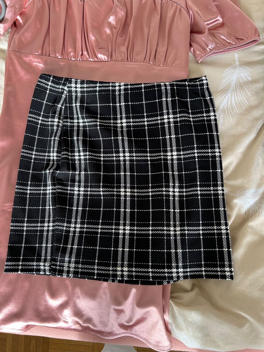 Shein Robes et jupes: Gonna Shein – Neuf (Voir description) à Bellinzona par Tamara_1515
