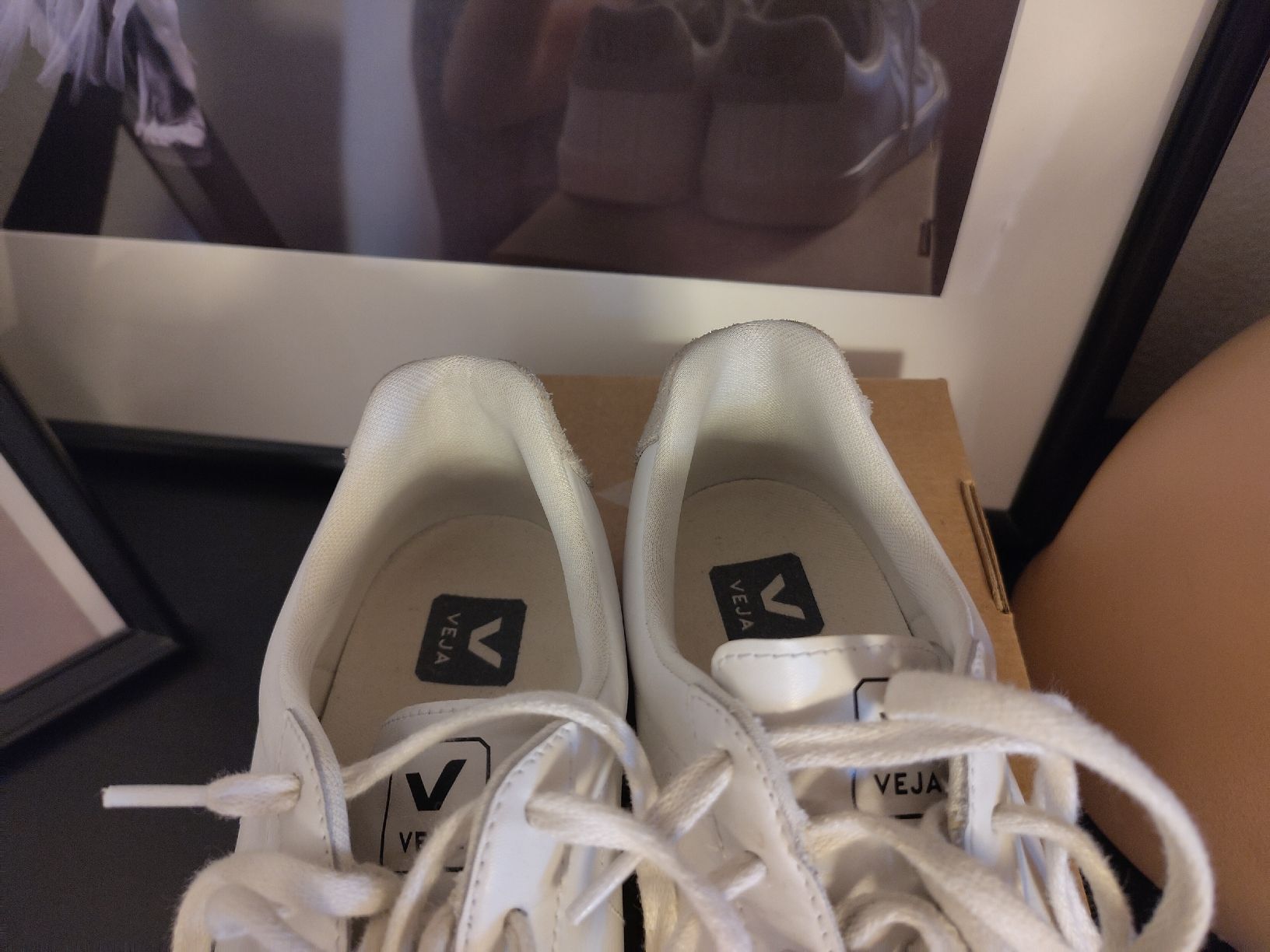Veja Scarpe da donna: VEJA - weisse Sneaker mit Beige, Gr. 40 – Nuovo (secondo la descrizione) da Zollikofen venduto da AliaRuna 6