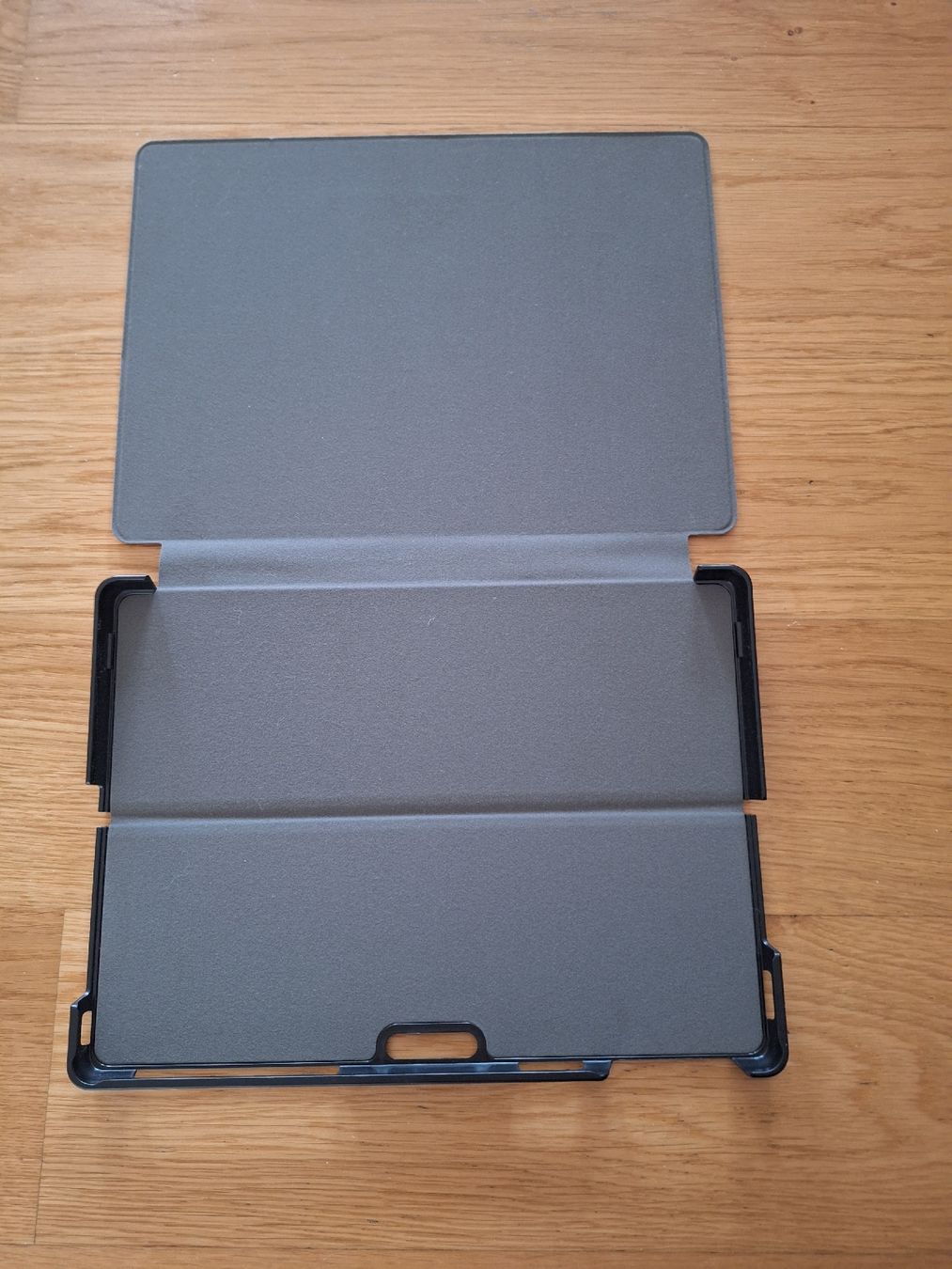 Microsoft Covers & Borse: Surface Pro 10 Hülle - Neuwertig & Top! – Nuovo (secondo la descrizione) da Pfäffikon ZH venduto da Shoppi5 2