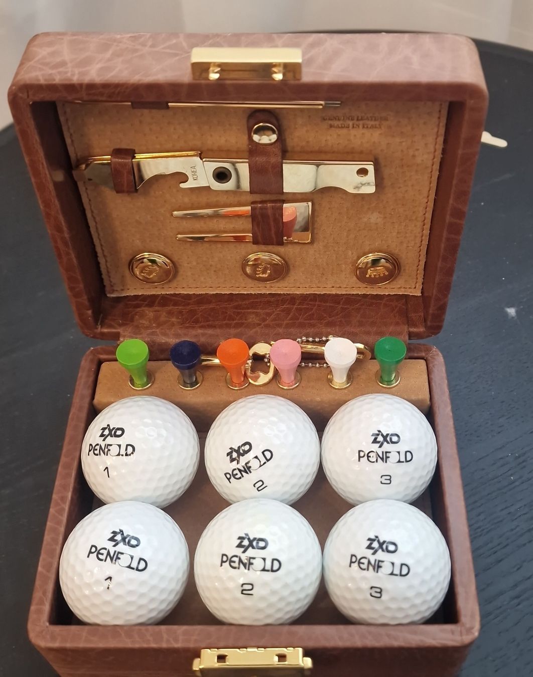 Schläger & Sets: Golf Geschenkset im Lederetui - Perfekt für Golfer – Neu und originalverpackt aus wallisellen von Murat-440