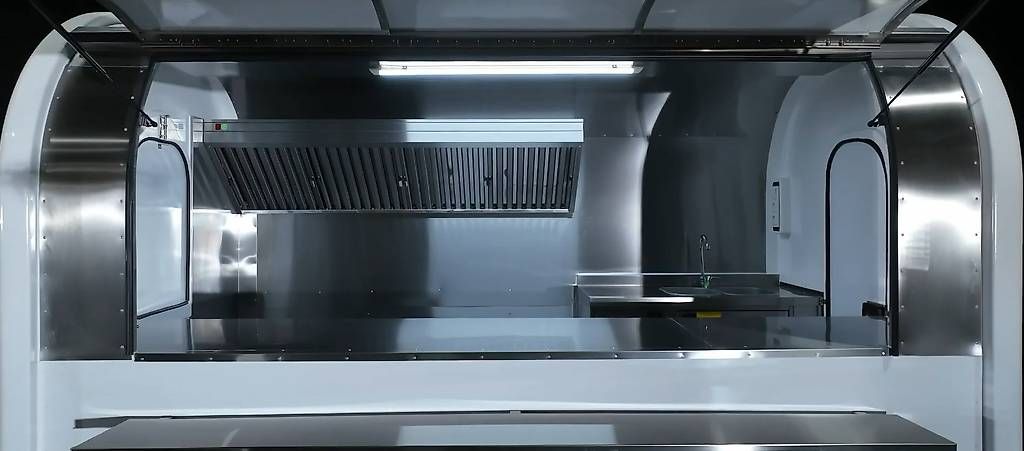 Rimorchi: LOCATION DE FOOD TRUCK – Nuovo e nell'imballaggio originale da Gland venduto da Helvetruck