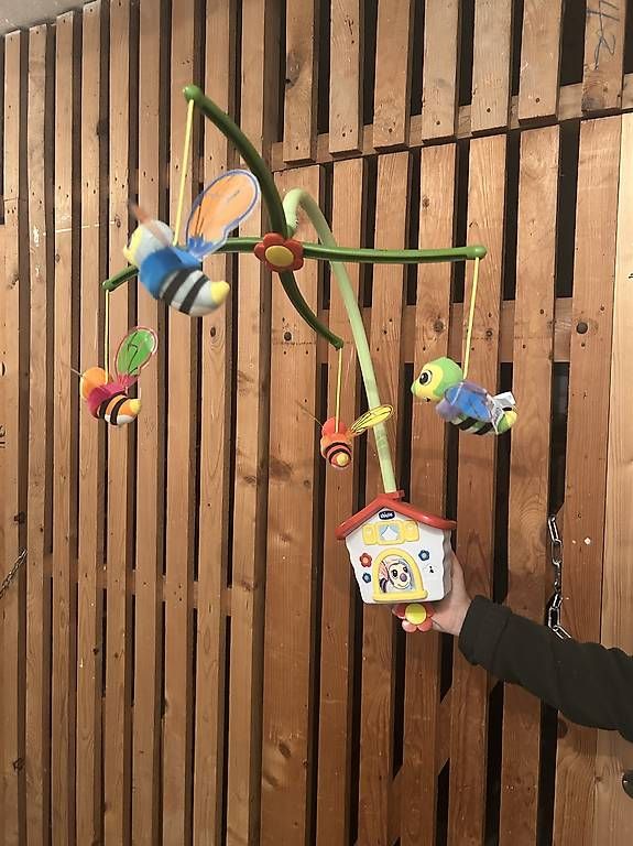 Giocattoli: Mobile Maison des Abeilles Chicco – Usato da Lausanne venduto da int_2vrq 1
