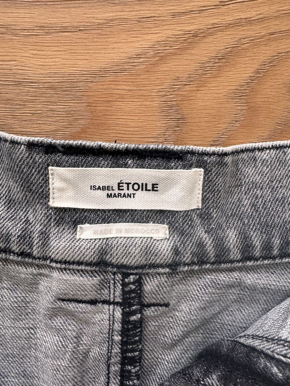 Isabel Marant Jeans: Graue Jeansshorts Isabel Marant Etoile, 36 – Usato da Zumikon venduto da ver_zbp8 1