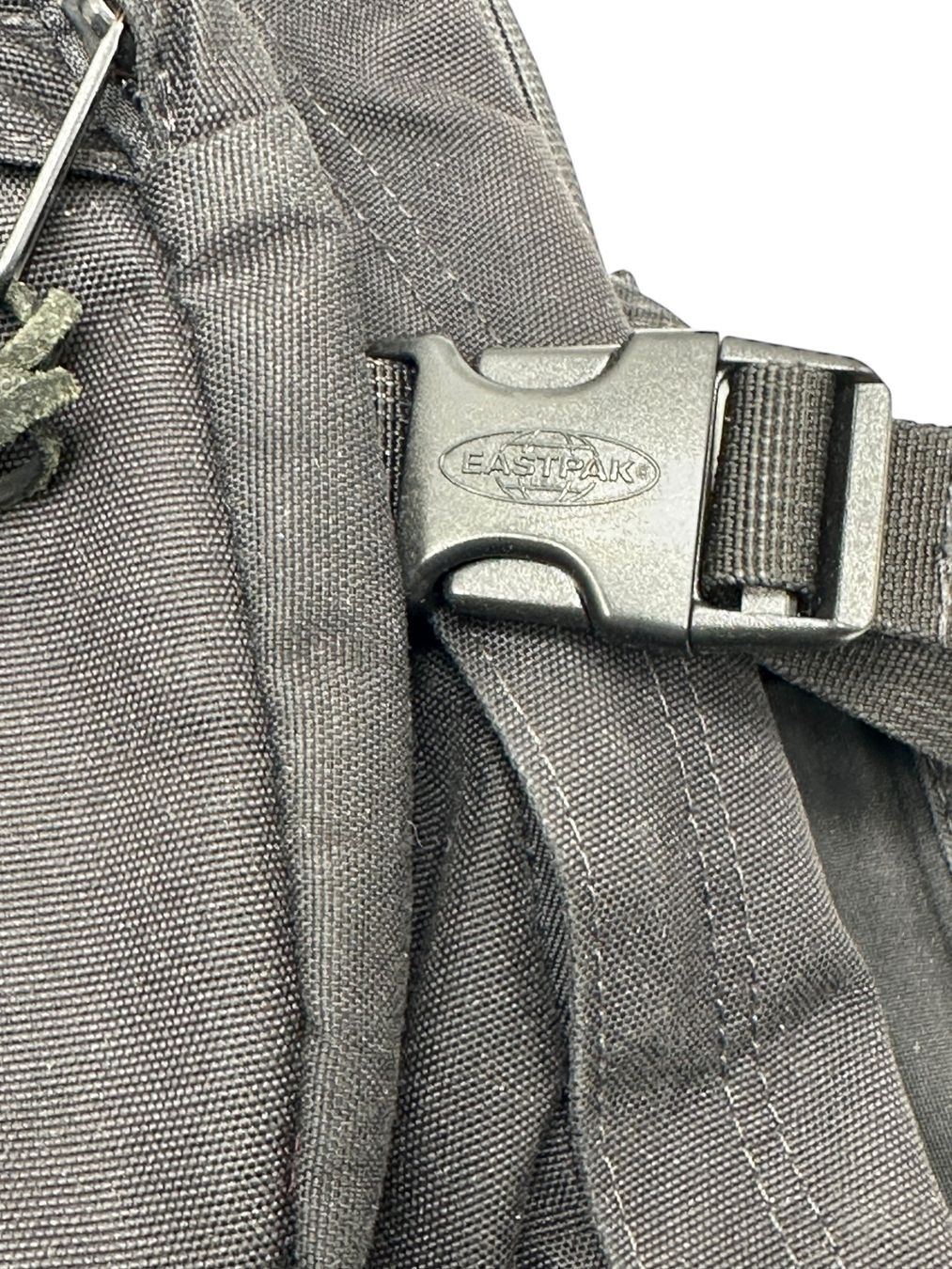 Eastpak Rucksäcke: Sac à dos Eastpak HUTSON/CORE noir – Gebraucht aus Morges von Auct 6