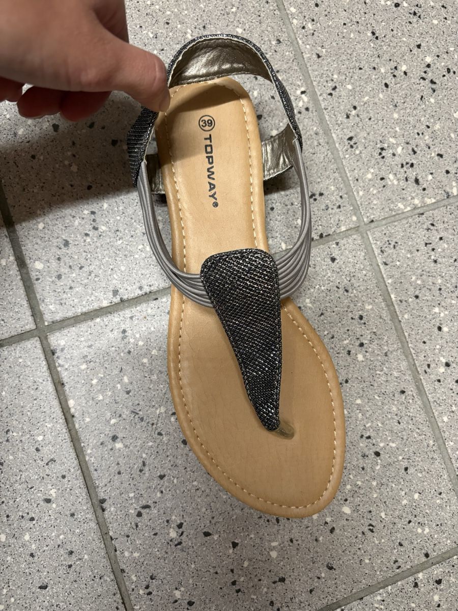 Damenschuhe: Sandales argent gris taille 39  – Neu (gemäss Beschreibung) aus Vétroz von oce_ctz 1