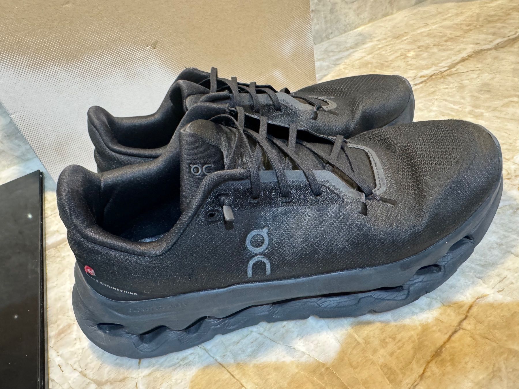 Hogan Herrenschuhe: Basket On Running Cloudtecphase T43 – Gebraucht aus Conches von chn_hgl6 6