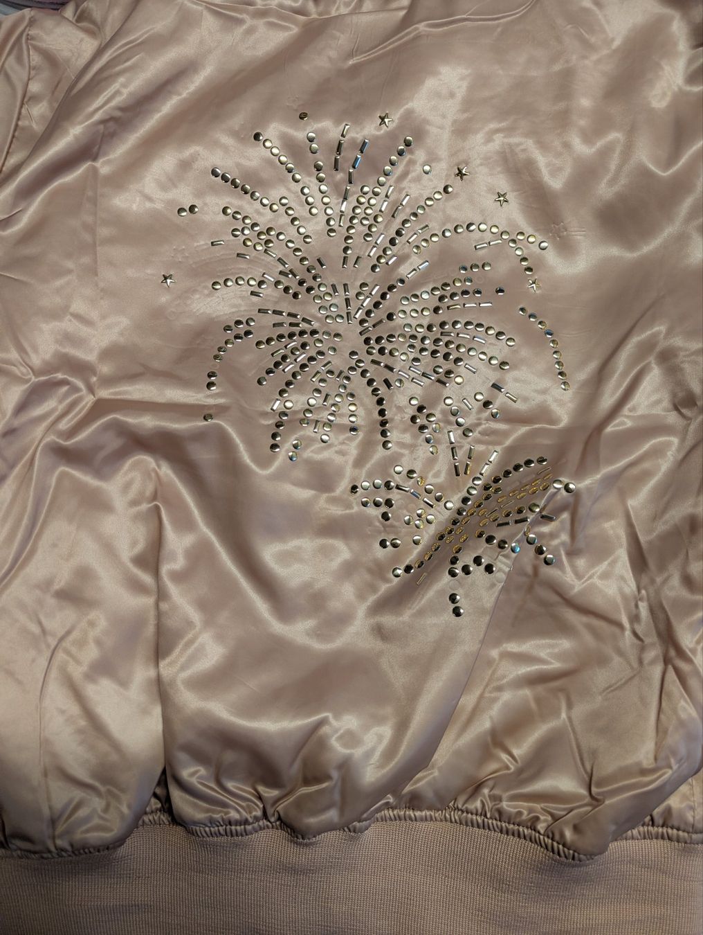 Giacche: Satin Bomberjacke mit Dekosteinchen, beige, Grösse 36 – Difettoso da Eschenbach SG venduto da Peachick 2