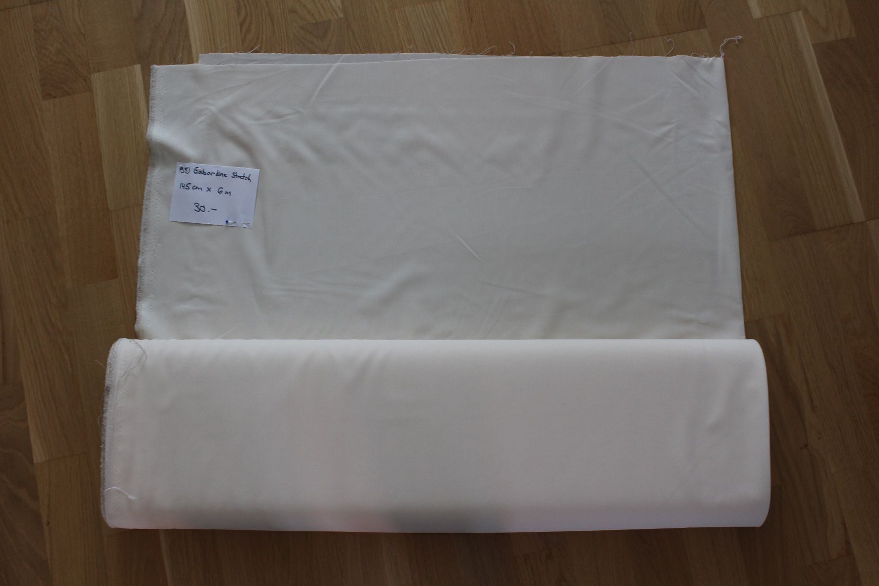 Stoffe: Gabardine-Stretch – Neu (gemäss Beschreibung) aus Zürich von yvo_9d6l 2