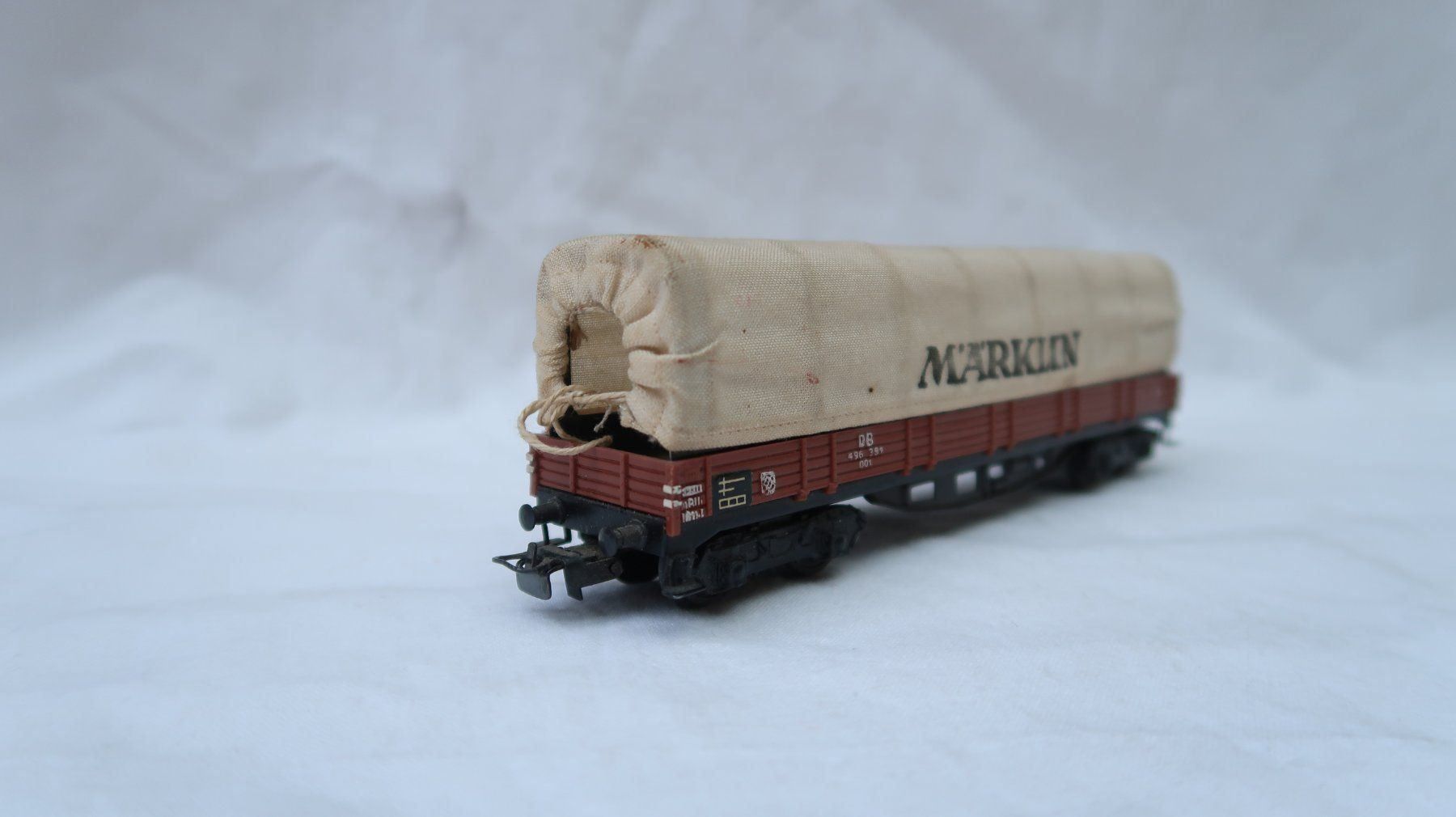 Märklin Modelleisenbahnen: MÄRKLIN Planen-Güterwagen (2) – Gebraucht aus Muttenz von Laeckerlihamschter 4